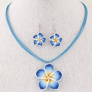 Fashion jewelry sweet petals necklace and earrings